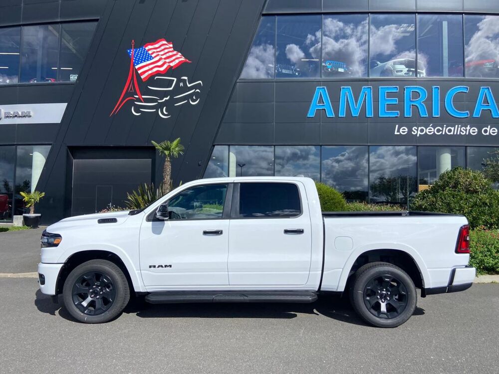 RAM 1500 CREW CAB BIGHORN NIGHT EDITION 2025 occasion 91830 Le Coudray-Montceaux