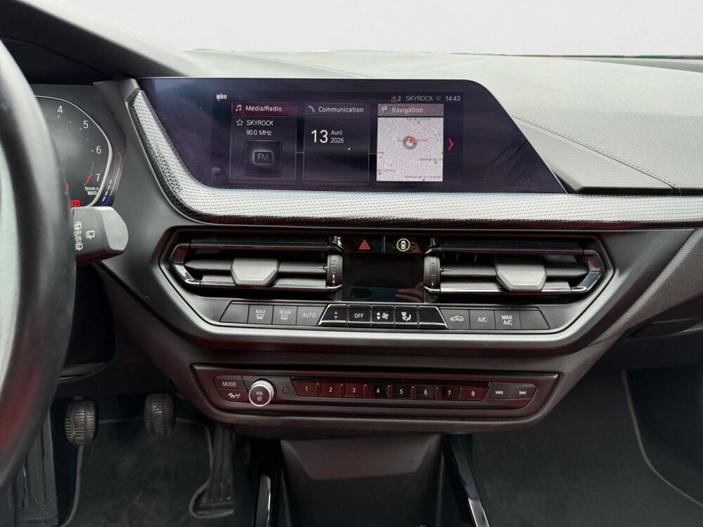 S&eacute;rie 1 118i BERLINE F40 Business Design (118 i) 2019 occasion 13400 Aubagne