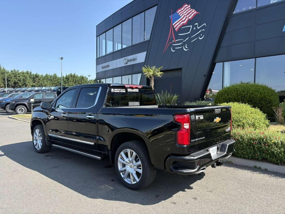 Divers Crewcab High Country V8 EcoTec 6.2L 4WD 2025 occasion 91830 Le Coudray-Montceaux