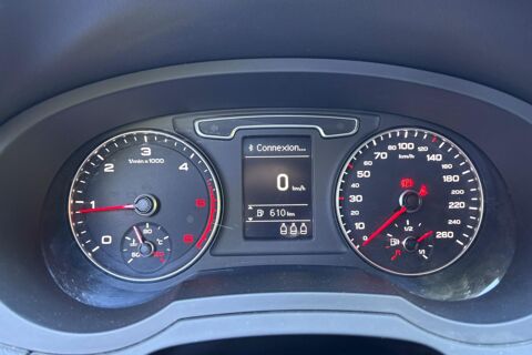 Q3 2.0 TDI DPF - 140 Ambiente - DISTRIBUTION OK - EMBRAYAGE OK 2012 occasion 77185 Lognes
