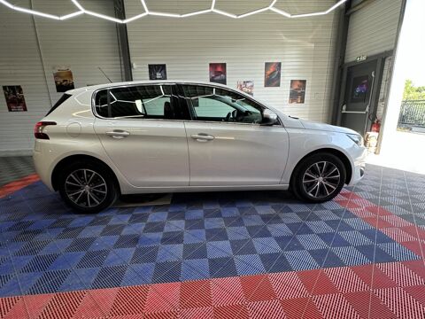 308 GENERATION-II 1.2 PURETECH 130 ALLURE START-STOP 2015 occasion 33370 Artigues-pr&egrave;s-Bordeaux