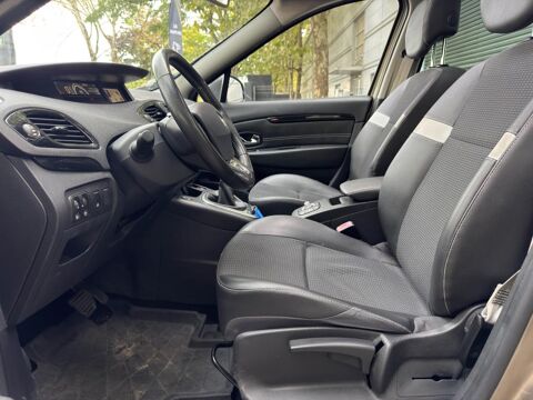 Sc&eacute;nic Grand 1.5 dCi FAP - 110 - BV EDC - 7pl GRAND III MONOSPACE 2013 occasion 77185 Lognes