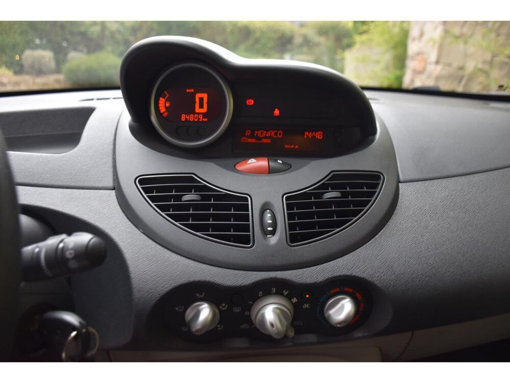 Twingo 1.2i - 60 II BERLINE Dynamique PHASE 1 2008 occasion 06250 Mougins