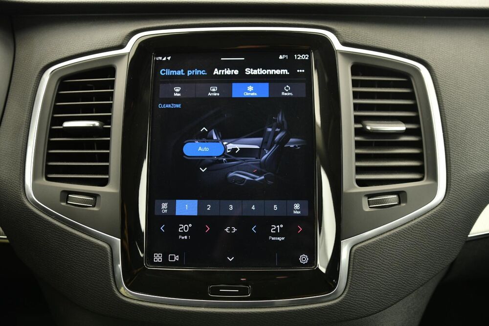 XC90 T8 AWD Hybride Rechargeable 310+145 ch Geartronic 8 7pl Star occasion 17130 Montendre