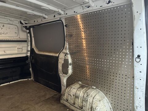 NV300 Visia 2.8t L1H1 1.6 dCi - 95 FOURGON Fourgon L1H1 PHASE 1 2016 occasion 33370 Artigues-pr&egrave;s-Bordeaux