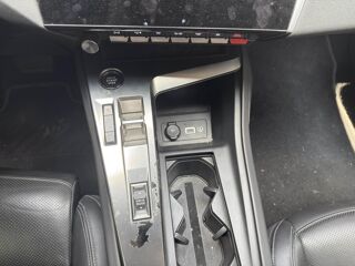 308 1.6 PHEV - 180 - BV e-EAT8 III BERLINE Allure 2022 occasion 77185 Lognes