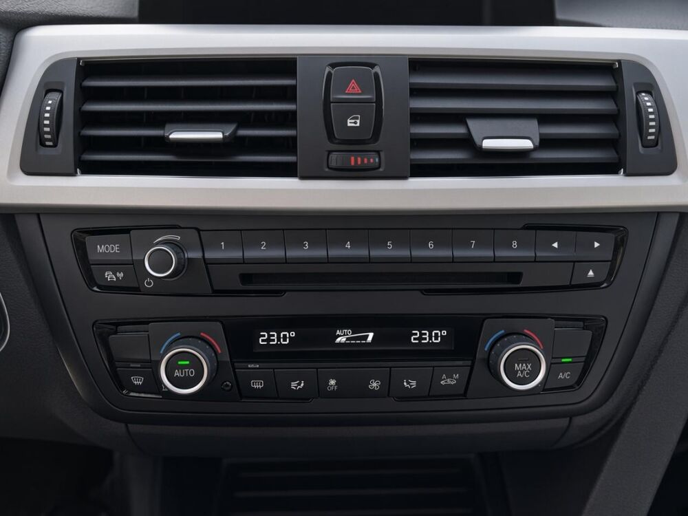 S&eacute;rie 4 GRAN-COUPE 2.0 418 D 135 BUSINESS EDITION 2016 occasion 42170 Saint-Just-Saint-Rambert