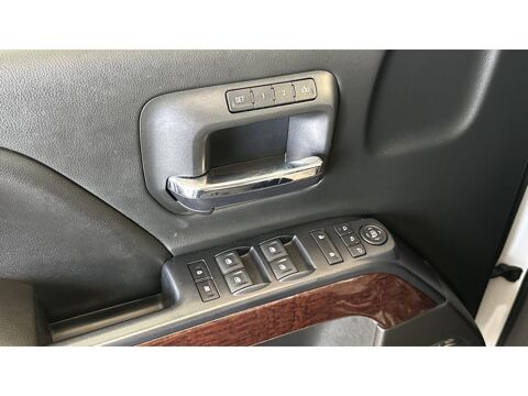 Sierra 1500 V8 6.2 420 ch Version XXL - TVA - CTTE PLATEAU - 4 PLAC 2015 occasion 17600 Saujon