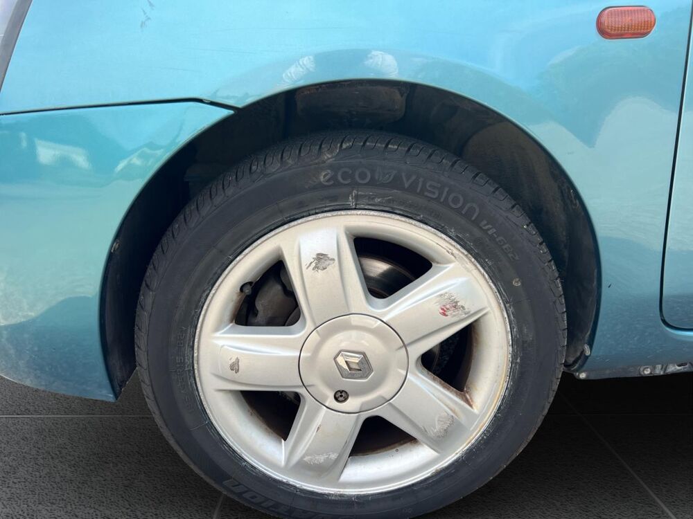 Clio 1.4i 16V II BERLINE Extr&ecirc;me PHASE 2 2002 occasion 06250 Mougins