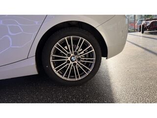 S&eacute;rie 1 118i 136 ch BVA UrbanChic - Garantie 12 mois 2018 occasion 16000 Angoul&ecirc;me