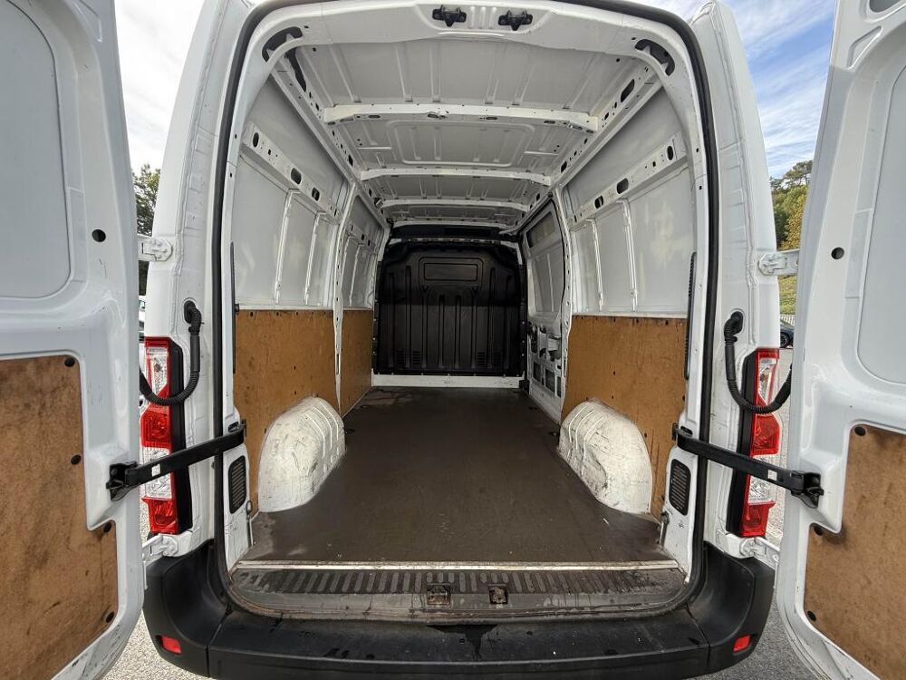 Master Confort F3300 L2H2 2.3 dCi - 135 - FOURGON L2H2 Traction - T 2020 occasion 19100 Brive-la-Gaillarde