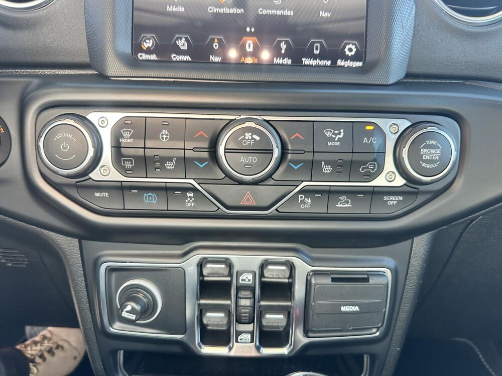 Wrangler 2.0i 380CH 4xe  Unlimited Sahara GARANTIE 12 MOIS 2022 occasion 33450 Montussan