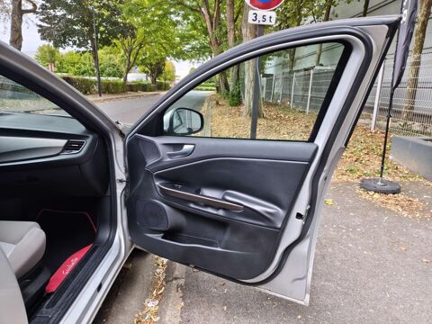Giulietta 1.4 T-jet - 120 S/S BERLINE Distinctive 2015 occasion 77185 Lognes