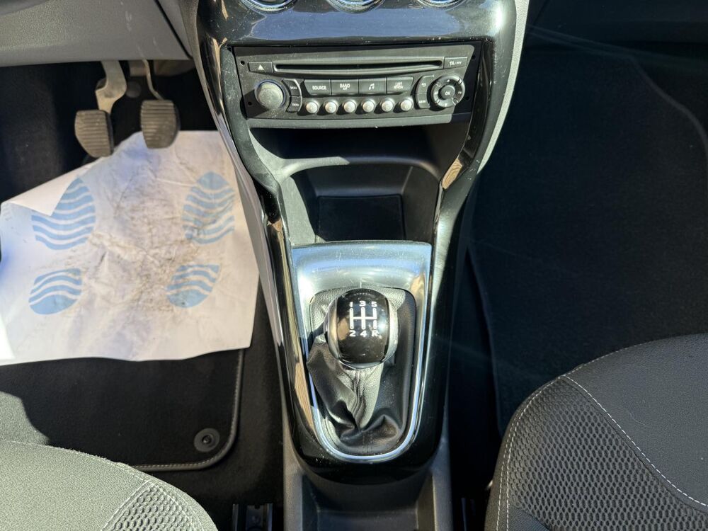 DS3 Cabrio 1.2 VTi - 82 CABRIOLET So Chic PHASE 1 2013 occasion 19100 Brive-la-Gaillarde
