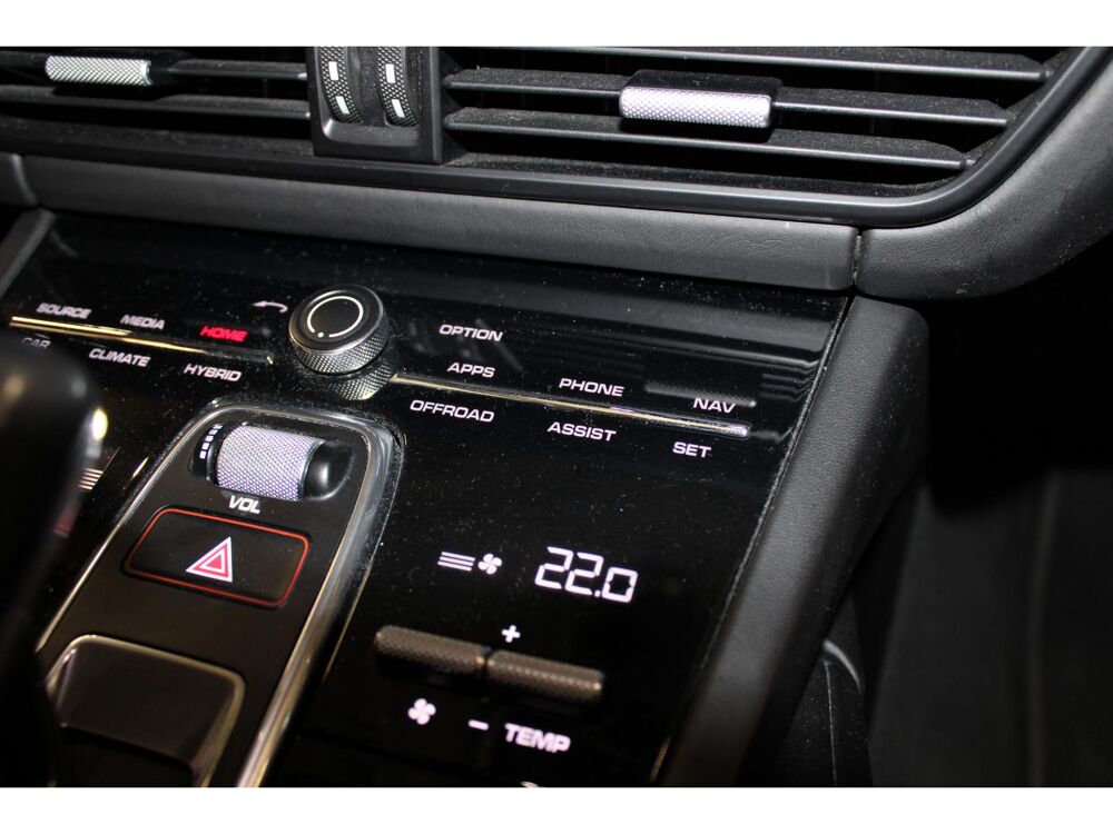 Cayenne Coup&eacute; 3.0i V6 462 BVA E-Hybrid Suivi Porsche Entretien r&eacute;cen 2020 occasion 59493 Villeneuve-d'Ascq