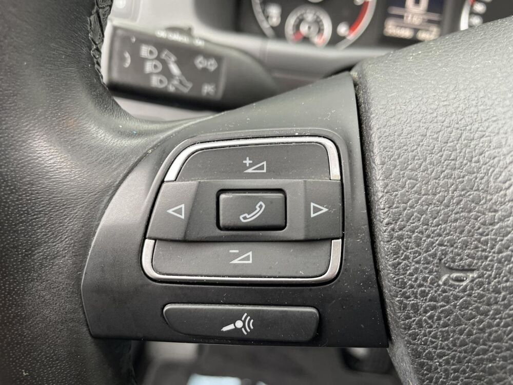Touran 2.0 TDI / 140 Ch / BV DSG 6 / Finition Carat / Toit ouvrant 2012 occasion 50640 Le Teilleul