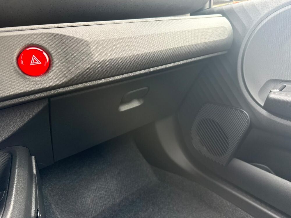 Twingo E-Tech Autonomie Urbaine 80 Techno a partir de 140 euros / m 2026 occasion 31660 Bessi&egrave;res