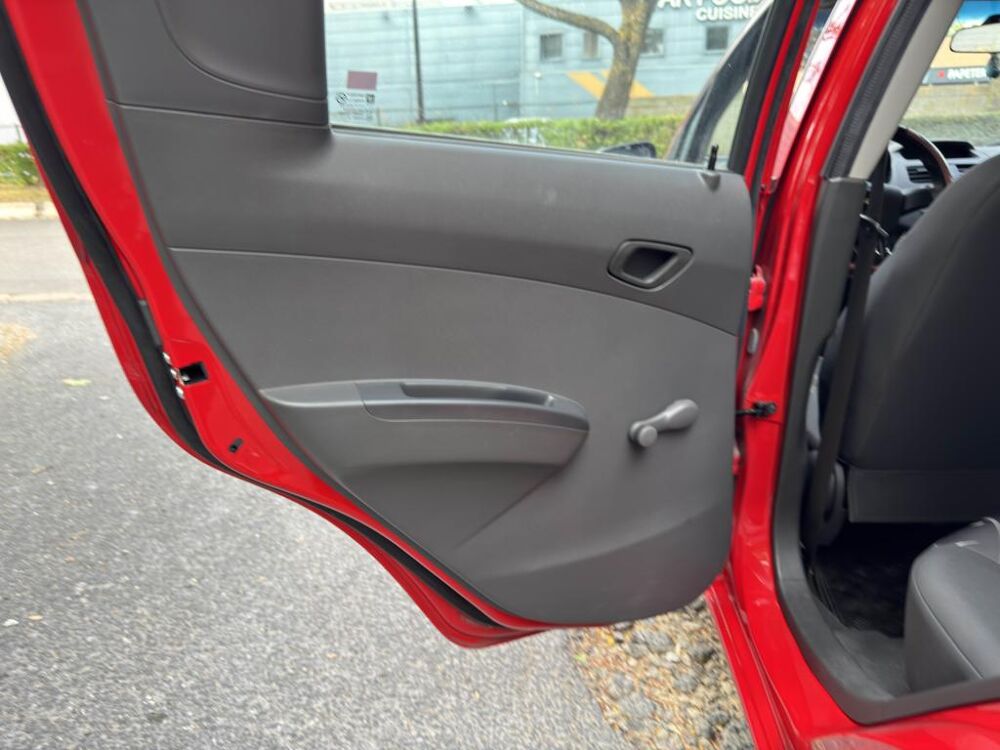 Spark 1.0 16V - 68 BERLINE LT PHASE 2 2014 occasion 77185 Lognes