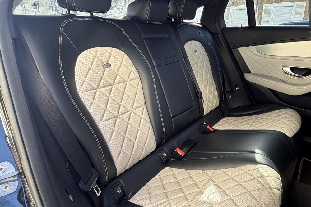 Classe GLC GLC 350 d - COUPE - Fascination 4-Matic - TOIT OUVRANT 2017 occasion 78760 Jouars-Pontchartrain