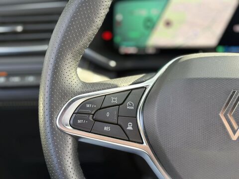 Symbioz E-Tech Full Hybrid 145 Iconic avec Cam&eacute;ra 360&deg;, et Hayon mai 2025 occasion 35300 Foug&egrave;res