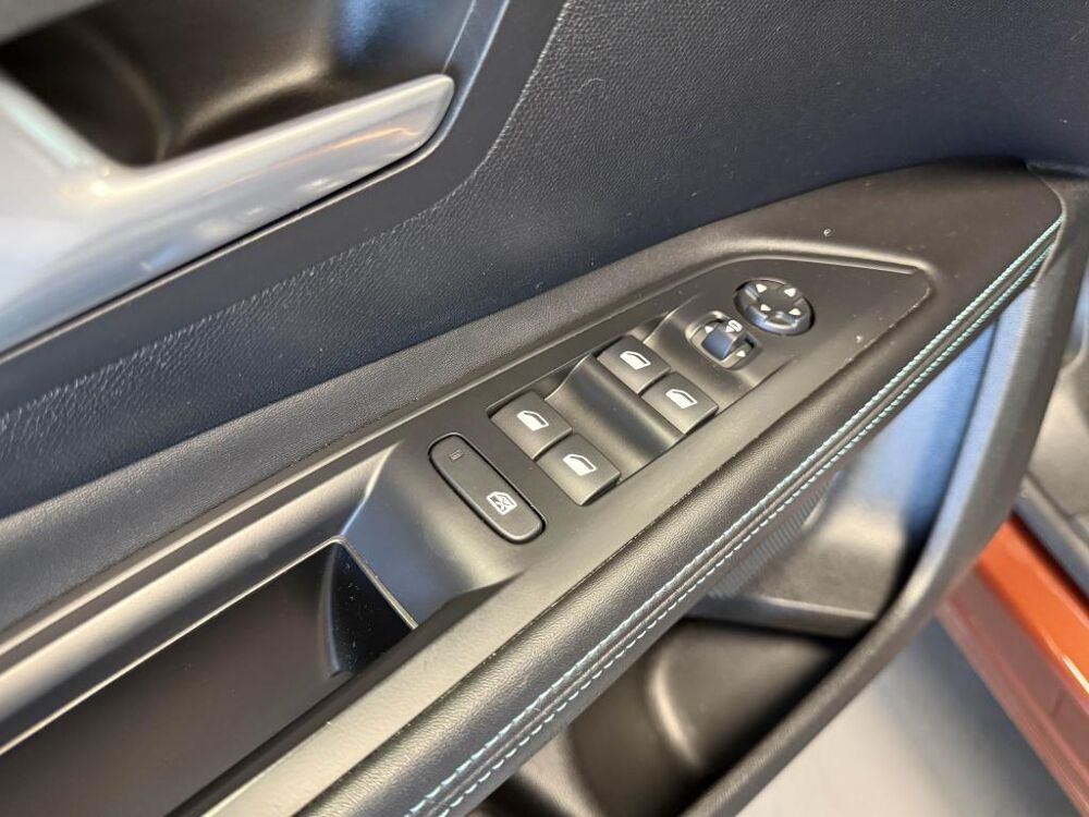 5008 BlueHDi 130 EAT8 Allure Phase 2 - 2022 - CARPLAY - CAMERA - 2022 occasion 60740 Saint-Maximin