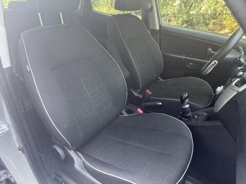 Venga 1.6 CRDi 115 BERLINE Edition 7 2013 occasion 77185 Lognes