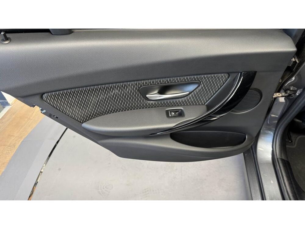 S&eacute;rie 3 320i Lounge F30 LCI - 184ch - Entretien BMW 2018 occasion 60740 Saint-Maximin