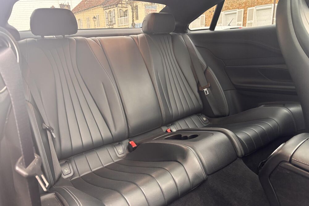 Classe E Coup&eacute; E 350d 4MATIC - Carplay, Led int&eacute;rieur & toit ouvrant 2019 occasion 78760 Jouars-Pontchartrain