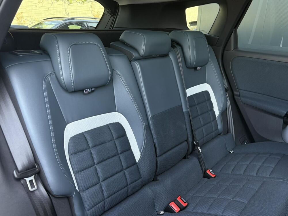 C5 aircross NV Hybrid 145 e-DSC6 Plus avec Toit ouvrant et Pack Techno 2026 occasion 35300 Foug&egrave;res