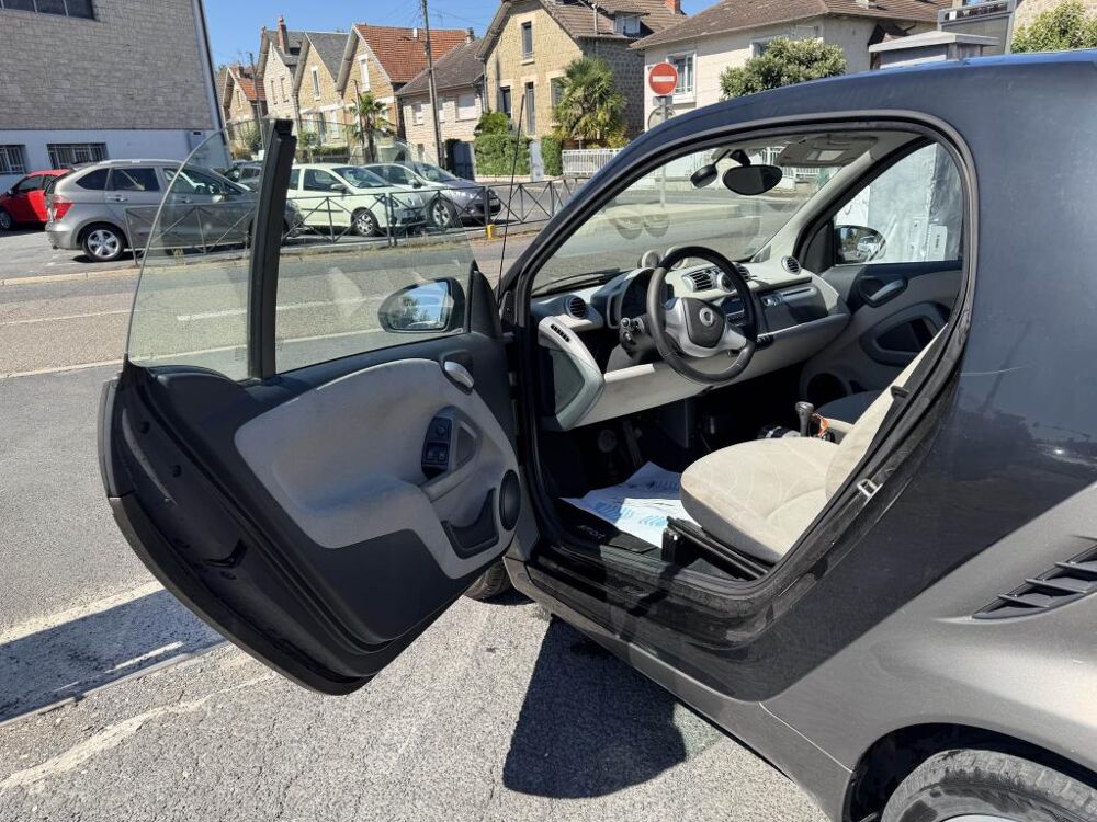 ForTwo Smart Coupe 1.0i - 71 mhd - Bva + clim Avec permis 2012 occasion 19100 Brive-la-Gaillarde