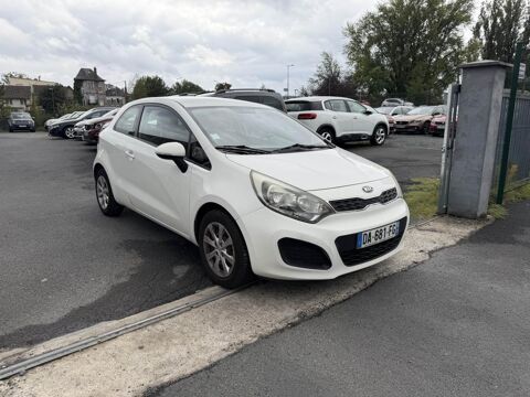 Rio 1.2i - 85 Style + clim 2013 occasion 19100 Brive-la-Gaillarde