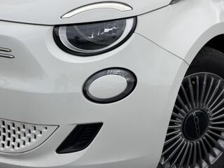 500 Electrique 118ch 42.0kWh Icone - SOH +95% 2023 occasion 35300 Foug&egrave;res