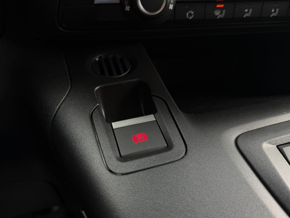 Berlingo VAN XL 1.5 BlueHDI 130 EAT8 Premium Connect 3 places, avec P 2026 occasion 35300 Foug&egrave;res