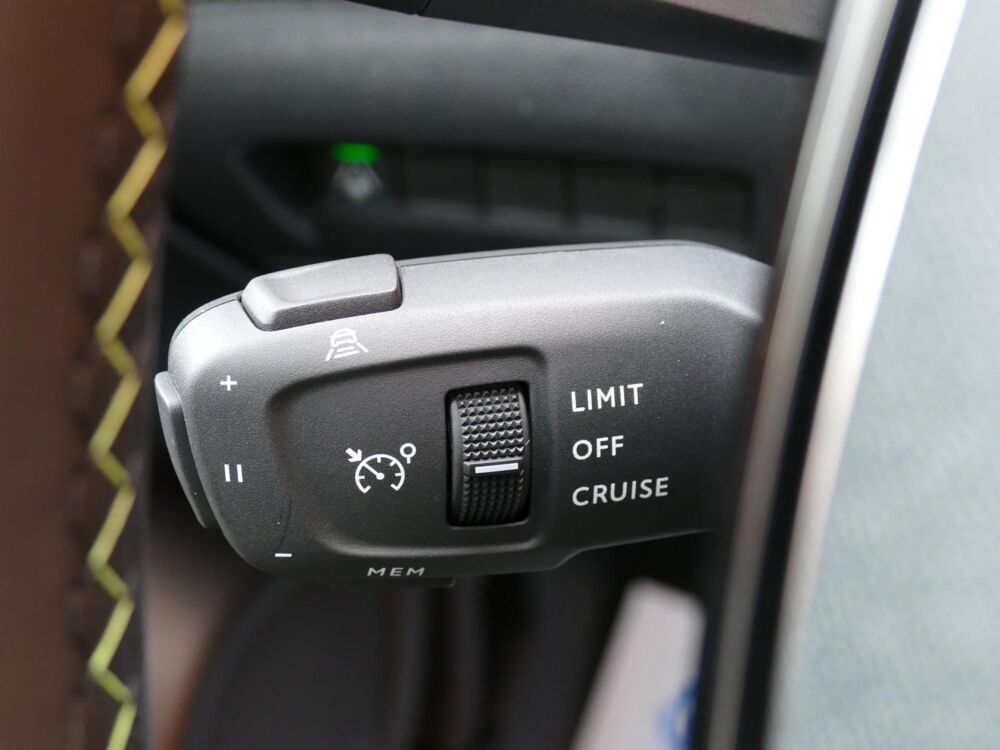 208 II (2) HYBRID 145 GT - BV E-DCS6 PACK DRIVE ASSIST & TO. 2026 occasion 77090 Coll&eacute;gien