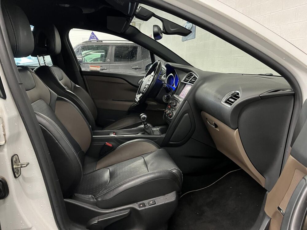 DS4 DS AUTOMOBILES DS 4 1.6 THP 200 SPORT CHIC 2011 occasion 02000 Laon