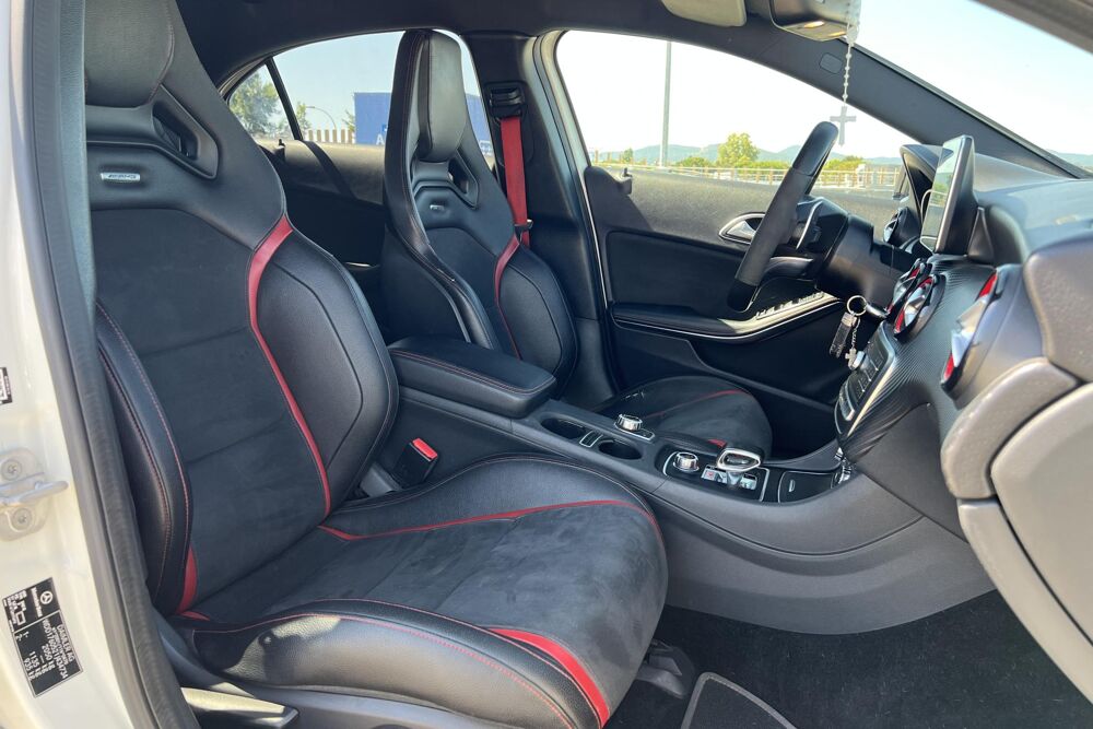 Classe A A 45 - 381 ECHAPPEMENT PERFORMANCE AMG 4-Matic CARPLAY 2015 occasion 78760 Jouars-Pontchartrain