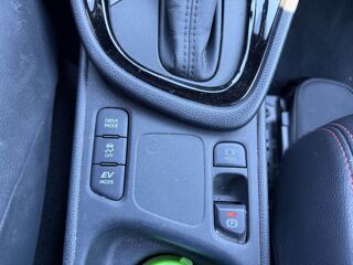 Yaris DESIGN Hybrid 116Ch - CAM - TOIT PANO - CARPLAY - REGULATEUR 2021 occasion 13760 Saint-Cannat