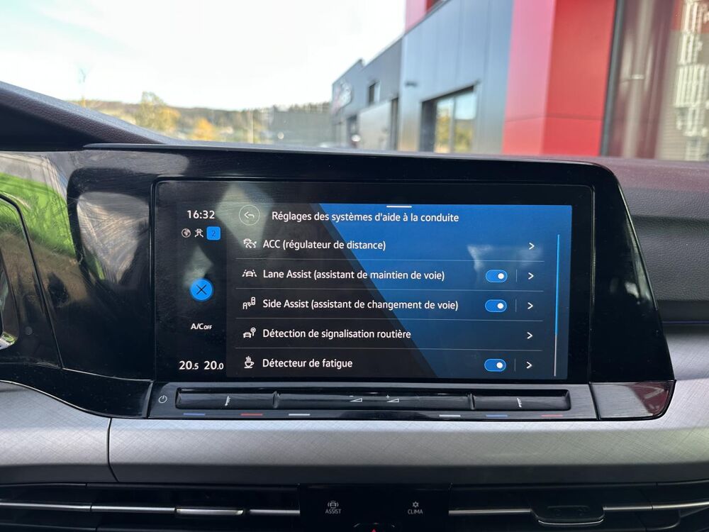 Golf 1.5 eTSI OPF - 150 - BV DSG 7 VIII BERLINE Life 1st PHASE 1 2020 occasion 25300 Pontarlier
