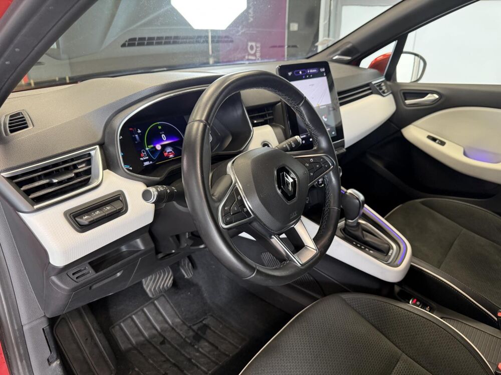 Clio 1.6 E-Tech Hybride - 140 - Intens - Bose - Carplay - 1 propr 2020 occasion 60740 Saint-Maximin