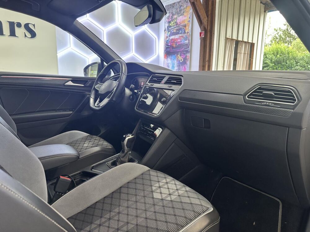 Tiguan 2.0 TDI 150 BLACK R-LINE DSG BVA - GARANTIE 12 MOIS 2021 occasion 16000 Angoul&ecirc;me