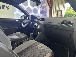Tiguan 2.0 TDI 150 BLACK R-LINE DSG BVA - GARANTIE 12 MOIS 2021 occasion 16000 Angoul&ecirc;me