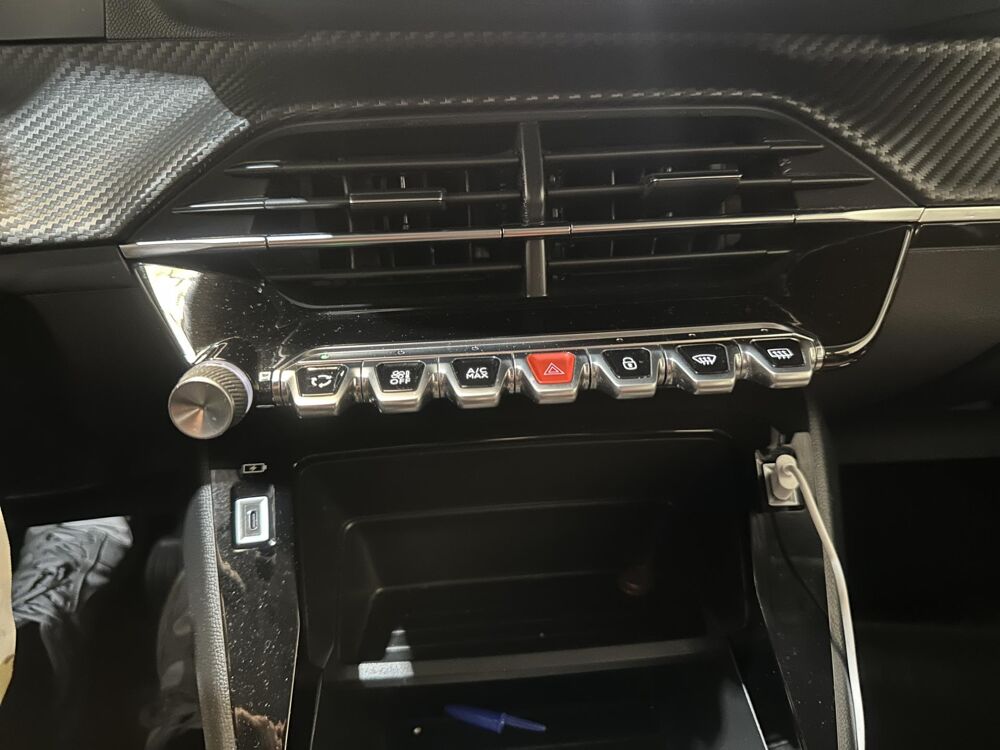208 1.2i PureTech 12V S&S - 100 II 2019 BERLINE Active PHASE 1 2021 occasion 94360 Bry-sur-Marne
