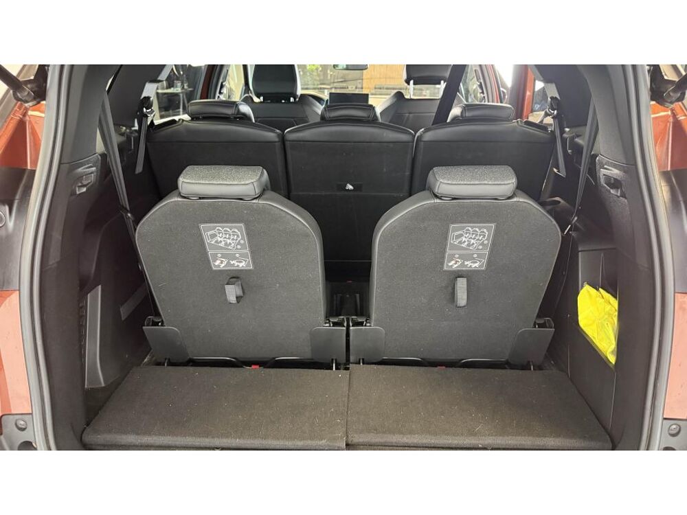 5008 BlueHDi 130 EAT8 Allure Phase 2 - 2022 - CARPLAY - CAMERA - 2022 occasion 60740 Saint-Maximin