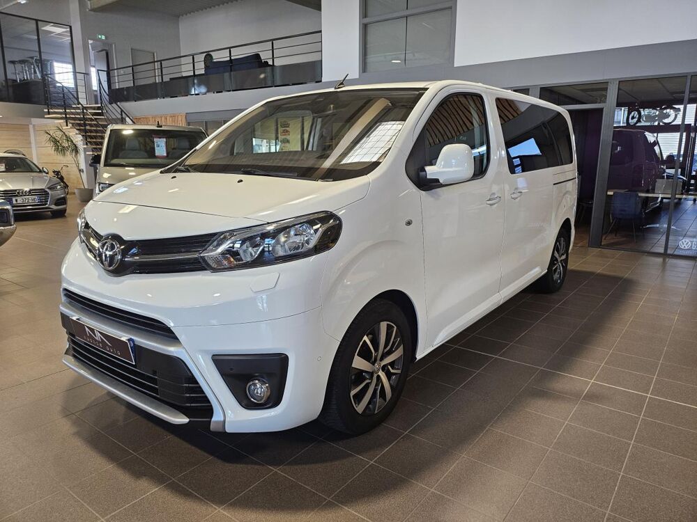Proace city 2.0 150 D-4D MEDIUM EXECUTIVE 8PL 2019 occasion 26000 Valence