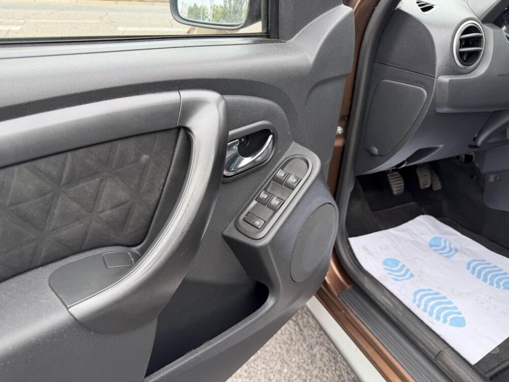 Duster 1.5 dCi FAP - 110 Prestige gps + clim + attelage 2014 occasion 19100 Brive-la-Gaillarde