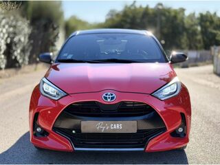 Yaris DESIGN Hybrid 116Ch - CAM - TOIT PANO - CARPLAY - REGULATEUR 2021 occasion 13760 Saint-Cannat