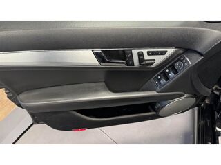 Classe C 6.3 AMG W204 457 cv - 7 G-Tronic - Toit Ouvrant - Harman Kar 2009 occasion 60740 Saint-Maximin