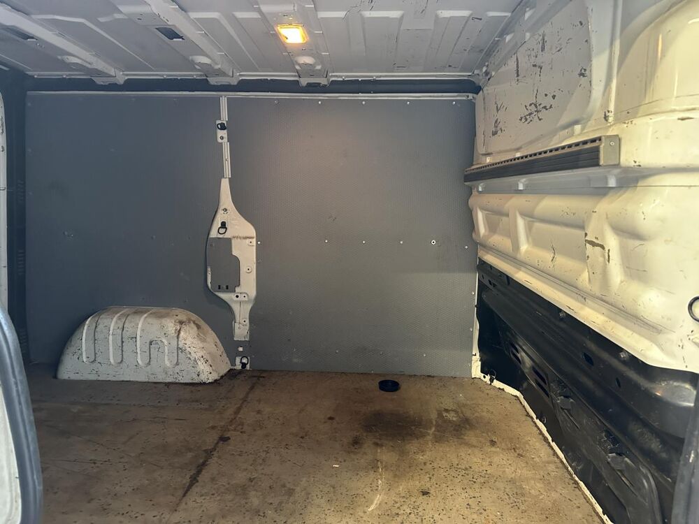 NV300 Visia 2.8t L1H1 1.6 dCi - 95 FOURGON Fourgon L1H1 PHASE 1 2016 occasion 33370 Artigues-pr&egrave;s-Bordeaux