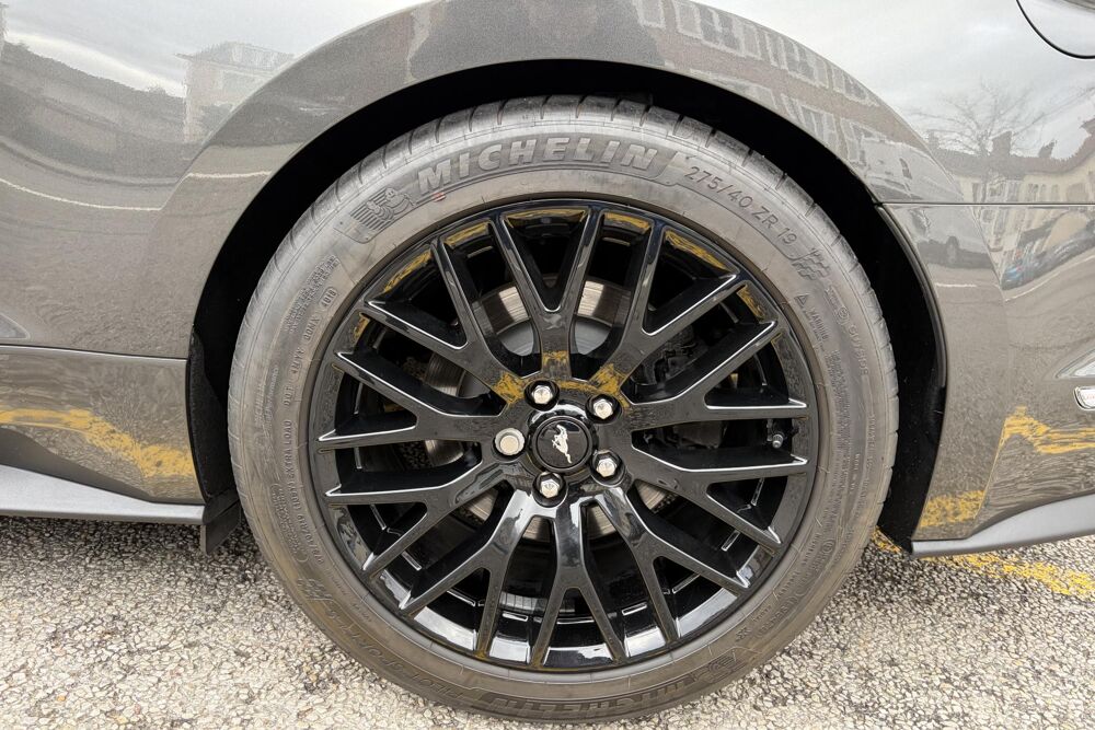 Mustang 5.0 V8 450 ceramique + echappement - cabriolet gt 2019 occasion 78760 Jouars-Pontchartrain
