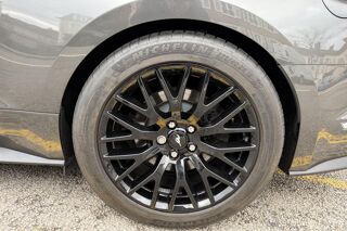 Mustang 5.0 V8 450 ceramique + echappement - cabriolet gt 2019 occasion 78760 Jouars-Pontchartrain
